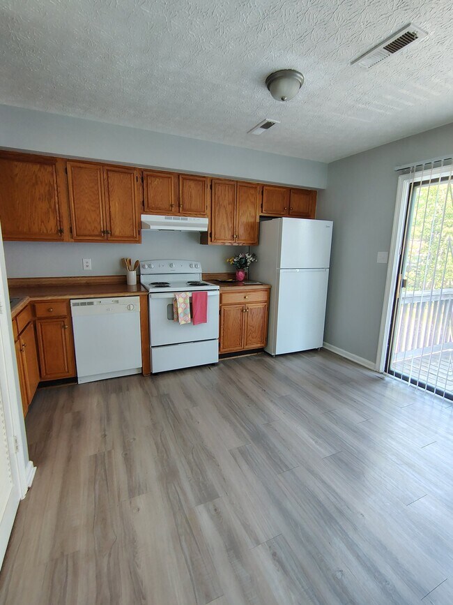 Building Photo - 16 Duiguid Dr