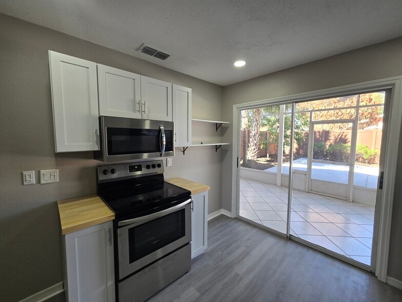 Building Photo - 7508 Leon Ave