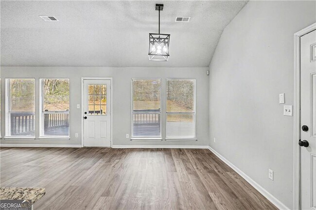 Building Photo - 79 Waterview Dr
