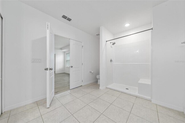 Building Photo - 557 Pawnee Ct