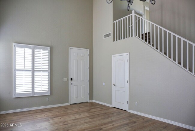 Building Photo - 6656 S Classic Way