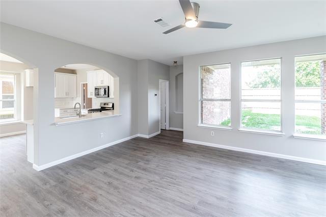 Building Photo - 13598 Valley Mills Dr