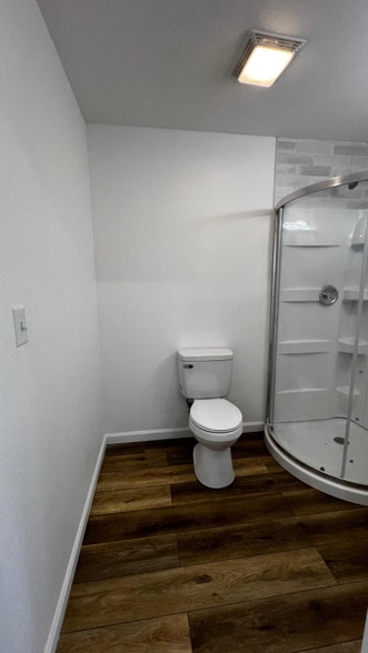 Building Photo - 911 N Sherman Ave