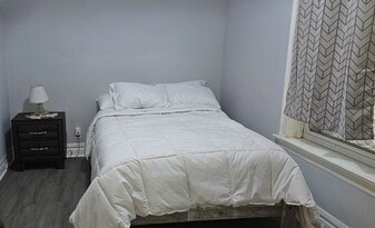 Building Photo - 7712 S Carpenter St