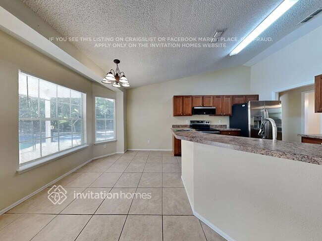 Building Photo - 7204 Lake Marsha Dr