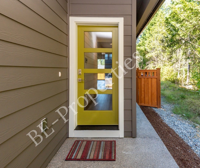 Building Photo - Lovely 4 bedroom 2.5 bathroom Tehaleh Home