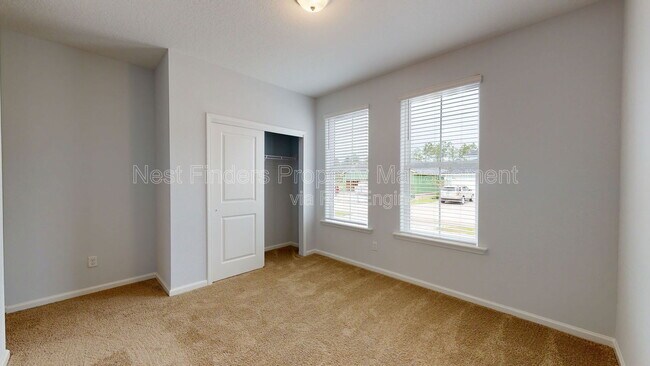 Building Photo - 443 Watervale Dr