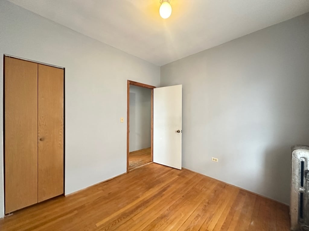 Building Photo - 1212 W Thorndale Ave