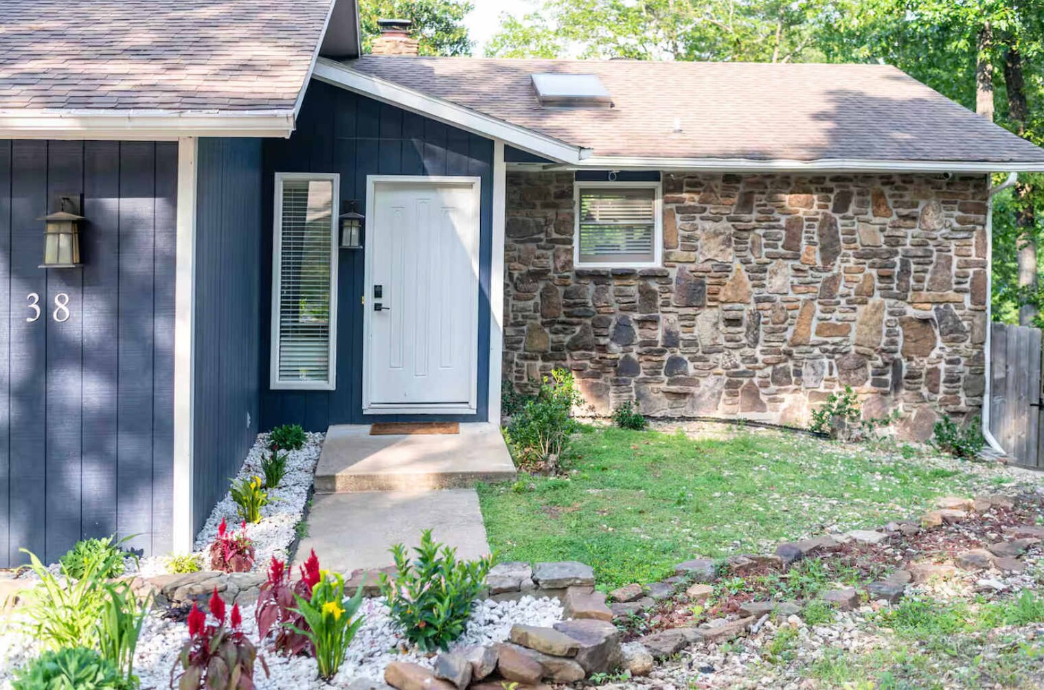 Building Photo - 38 Swanage Dr