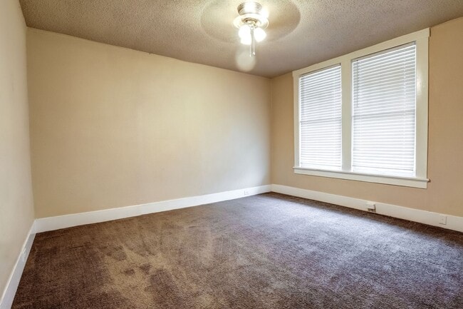 Building Photo - 3 Bedroom 1 Bathroom House for Rent in Texarkana, AR