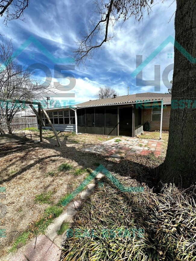 Building Photo - RENOVATED 3 bedroom in OKC