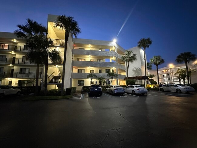 Building Photo - 3138 Via Poinciana