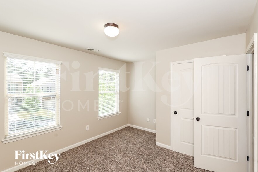 Building Photo - 5458 Union Hill Ct