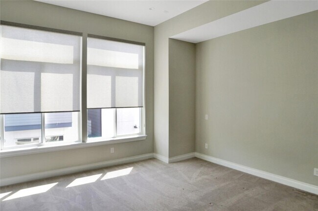 Building Photo - 8918 Spring Knoll Forest Dr