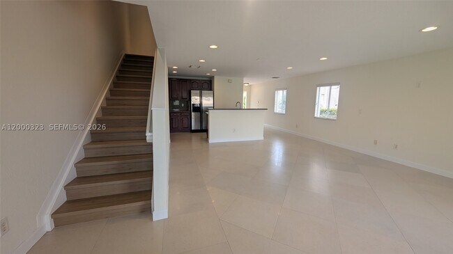 Building Photo - 5910 Royal -