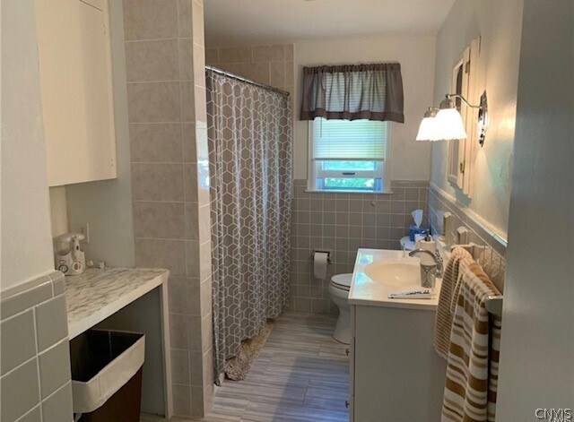 Building Photo - 904 Crawford Ave