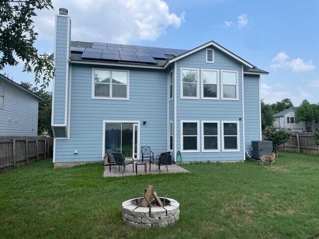Building Photo - 1700 Balsam Way