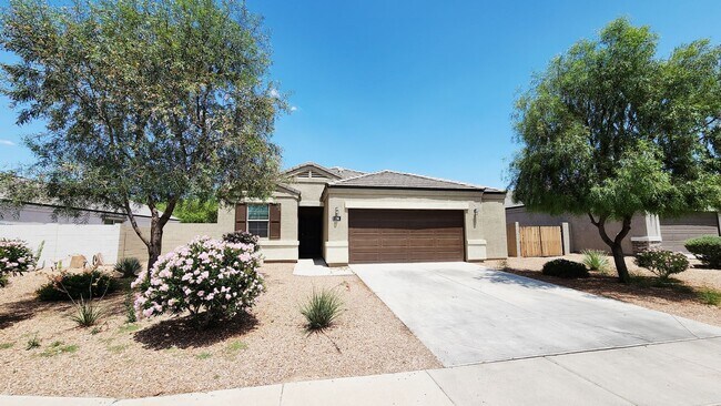 Primary Photo - 3 bed in Casa Grande!