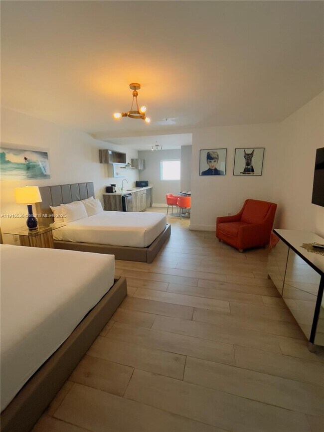 Building Photo - 8320 Harding Ave