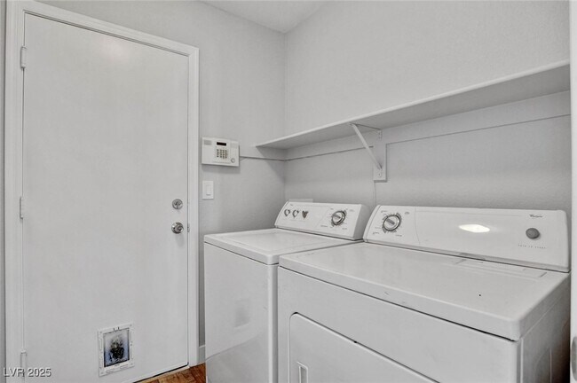 Building Photo - 4528 Rodman Dr