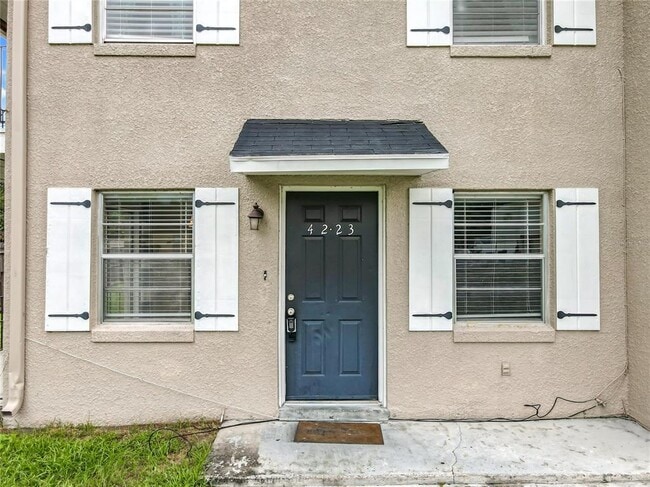 Primary Photo - 4223 Parkside Dr