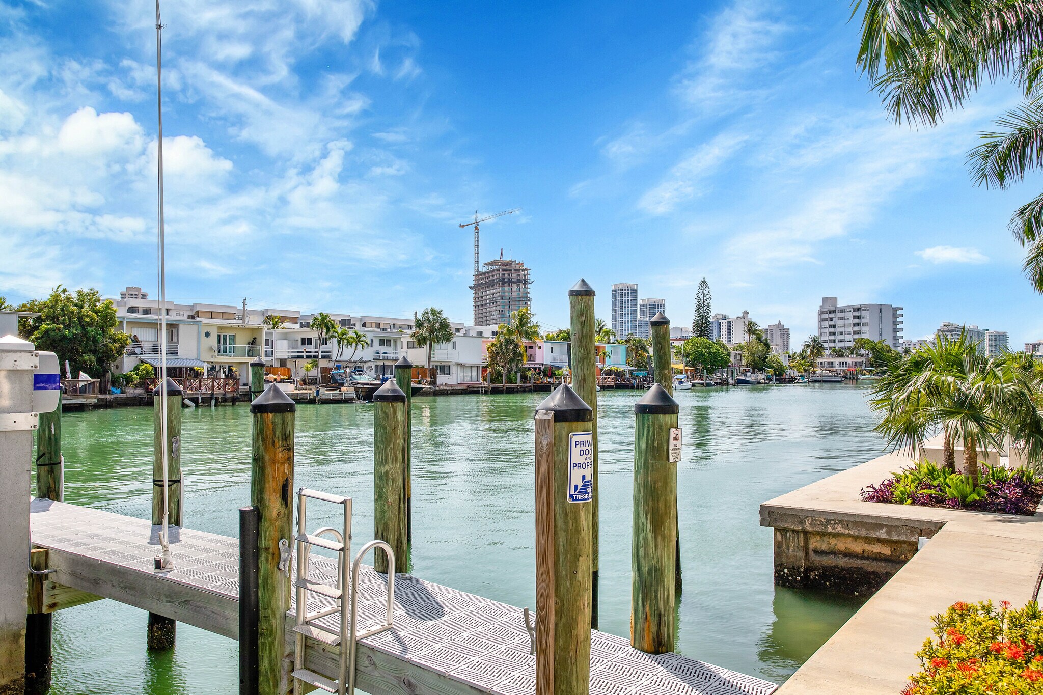 Building Photo - 87 N Shore Dr