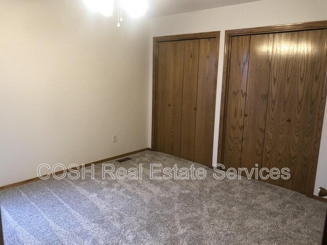 Building Photo - 1342 N Aksarben Ct