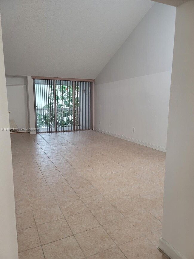 Building Photo - 9762 NW 47th Terrace