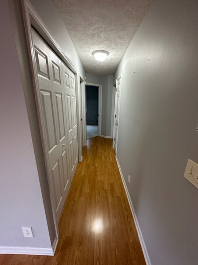 Building Photo - 2BR / 2BA Condo with Stunning Lake Views –...