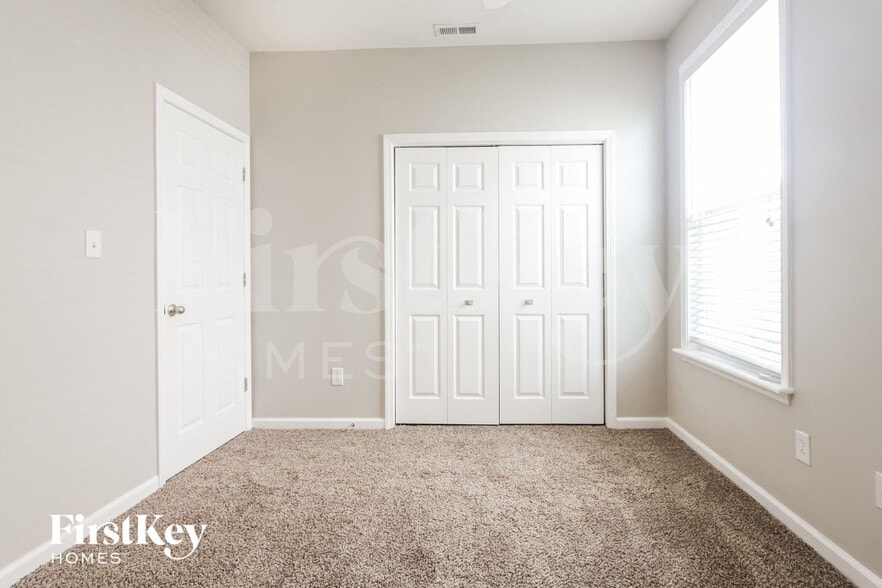 Building Photo - 1424 Tuscany Dr