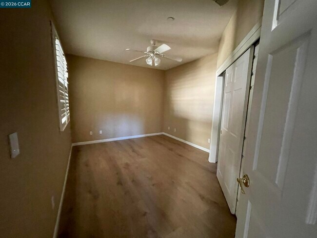 Building Photo - 2649 Torrey Pines Dr