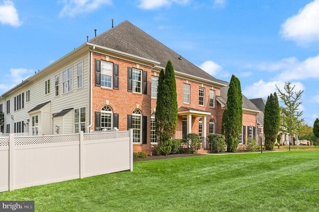 Primary Photo - 43616 Carradoc Farm Ter