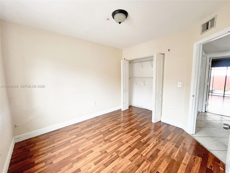 Building Photo - 11051 W Okeechobee Rd