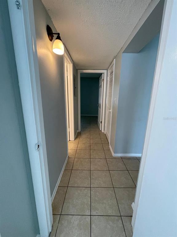 Building Photo - 2835 Somerset Park Dr
