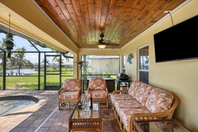 Building Photo - 15736 Lakeland Cir