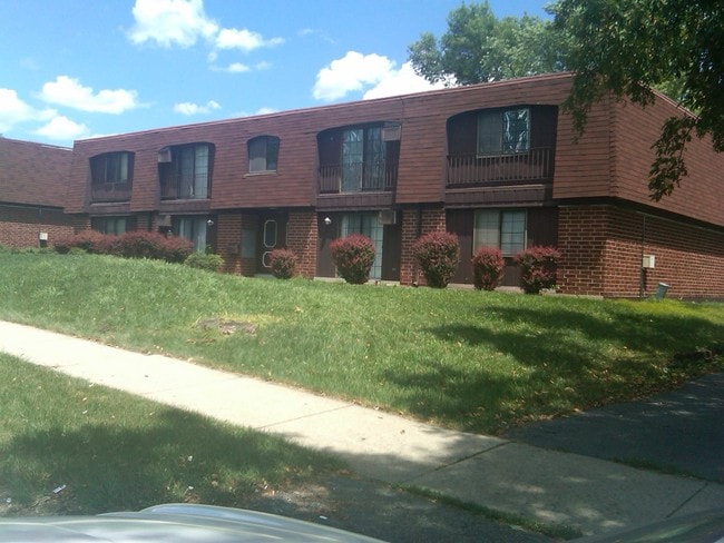 Building Photo - 329 N Ardmore Ave