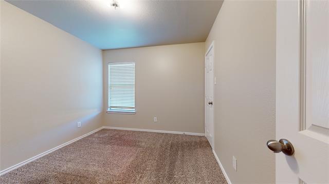 Building Photo - 1329 Silver Maple Ln