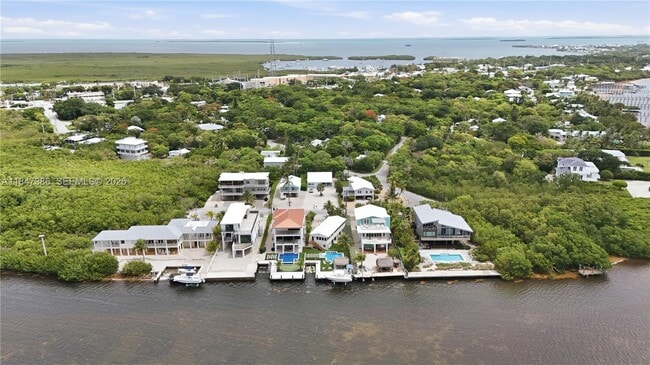 Building Photo - 235 Tavernier Dr