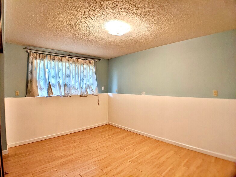 Building Photo - 2746 SE 73rd Ave