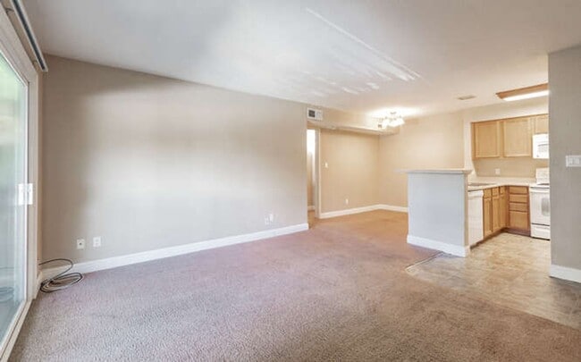 Building Photo - Spacious 1 Bedroom Condo for Rent in Villa...
