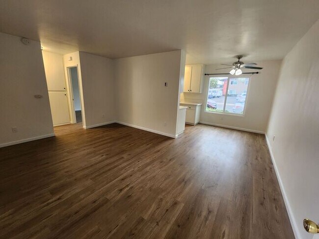 Building Photo - 4419 Rosebud Ln