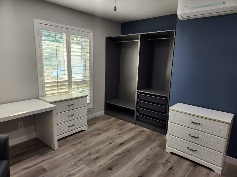 Building Photo - 3207 E Juniper Ave