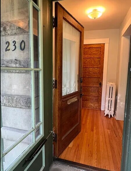 Building Photo - 230 S Kenilworth Ave