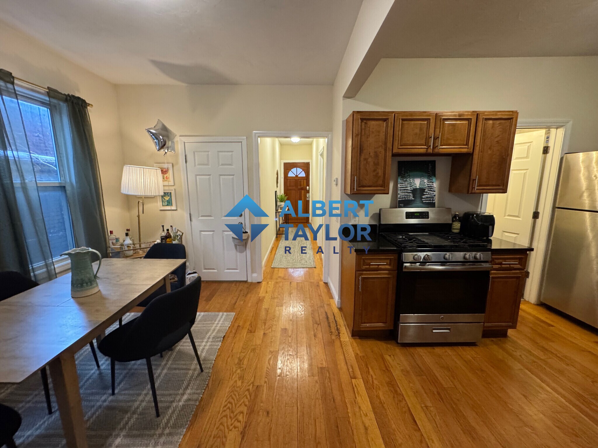 Building Photo - 58 Medford St