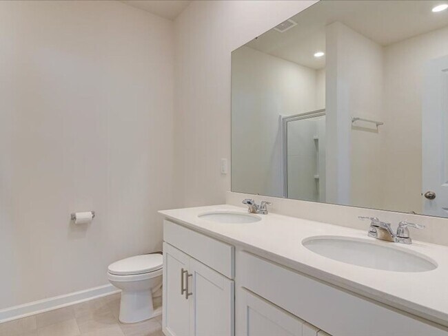 Building Photo - Beautiful 4 Bed, 3.5 Bath Rental with Gran...