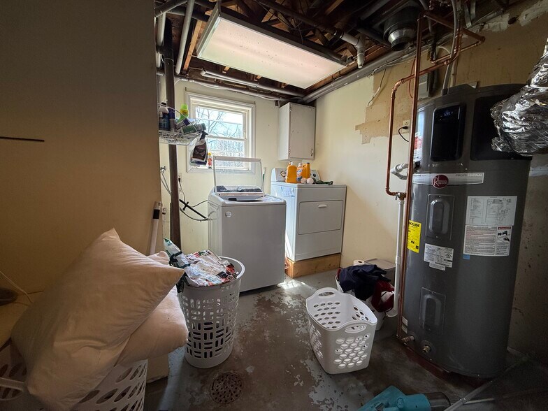 Building Photo - 1270 NY-38B