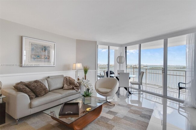 Building Photo - 4000 Towerside Terrace