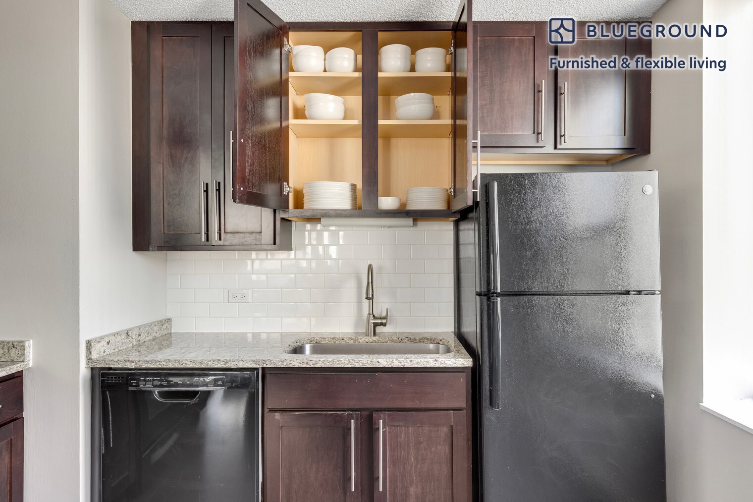 Building Photo - 77 W Huron St