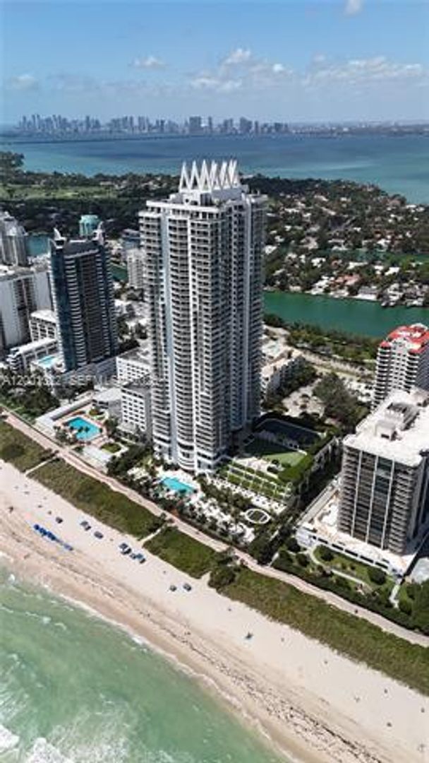 Building Photo - 6365 Collins Ave