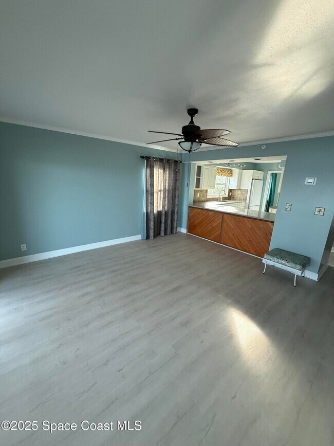 Building Photo - 1540 Riverside Dr